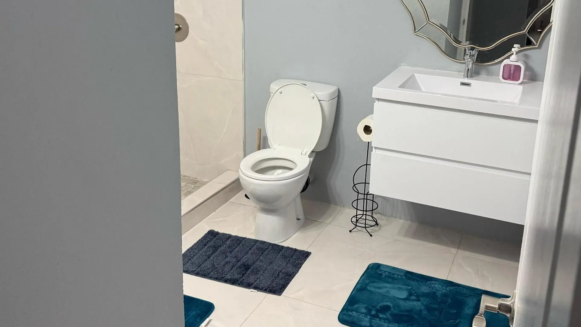 Hilltop Condos Unit #4 Gros Islet Appartement